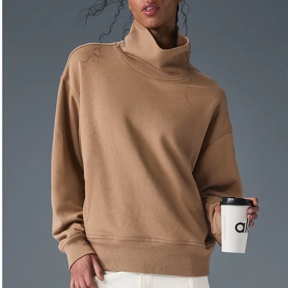 NWT ALO YOGA Hazy Mock Neck Pullover Toasted Almond - Picture 1 of 9